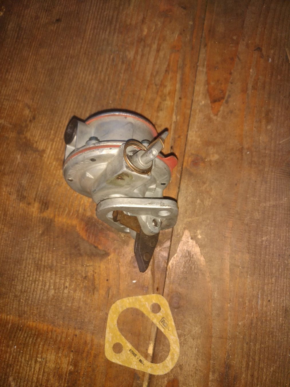 Motori: Oldtimer Kraftstoff Pumpe Ford 2000 3000  Bührer – Nuovo (secondo la descrizione) da Trub venduto da Eneah