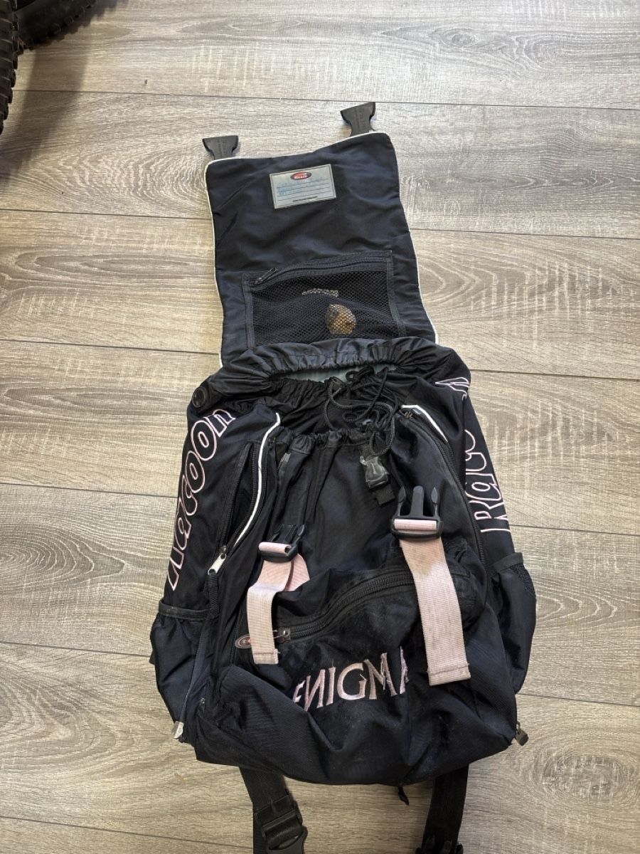 Racoon Zaini: Rucksack "Racoon" schwarz – Usato da Heiligkreuz (Mels) venduto da cor_k7yy 1