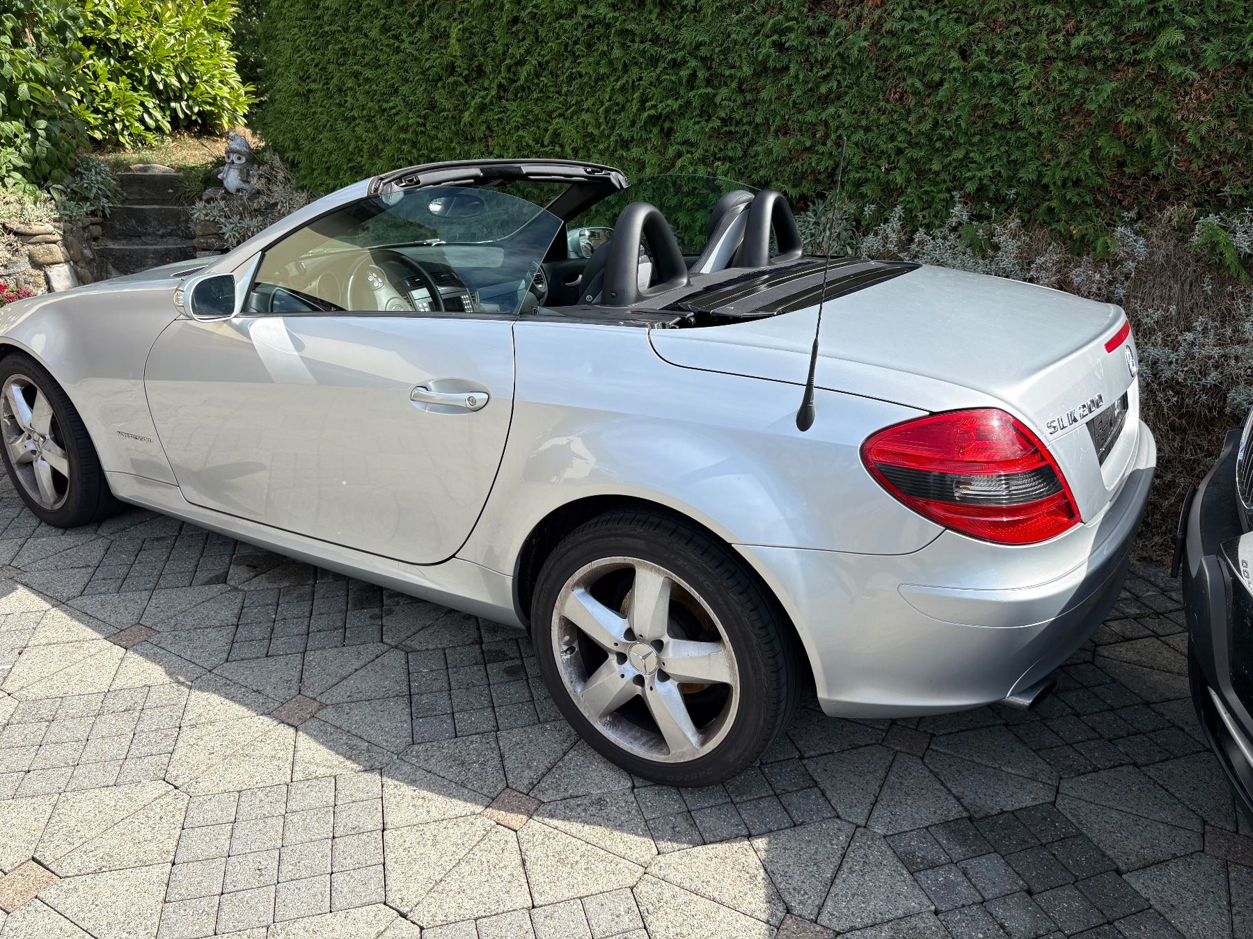 Mercedes-Benz Automobili: Mercedes SLK 200 – Usato da Chénens venduto da A1b2 2