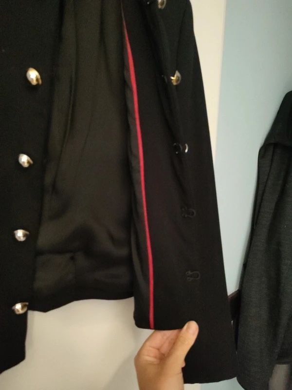 Mango Giacche: MANGO Damen Blazer schwarz rot Michael Jackson  – Nuovo (secondo la descrizione) da Zürich venduto da MyFashion 2