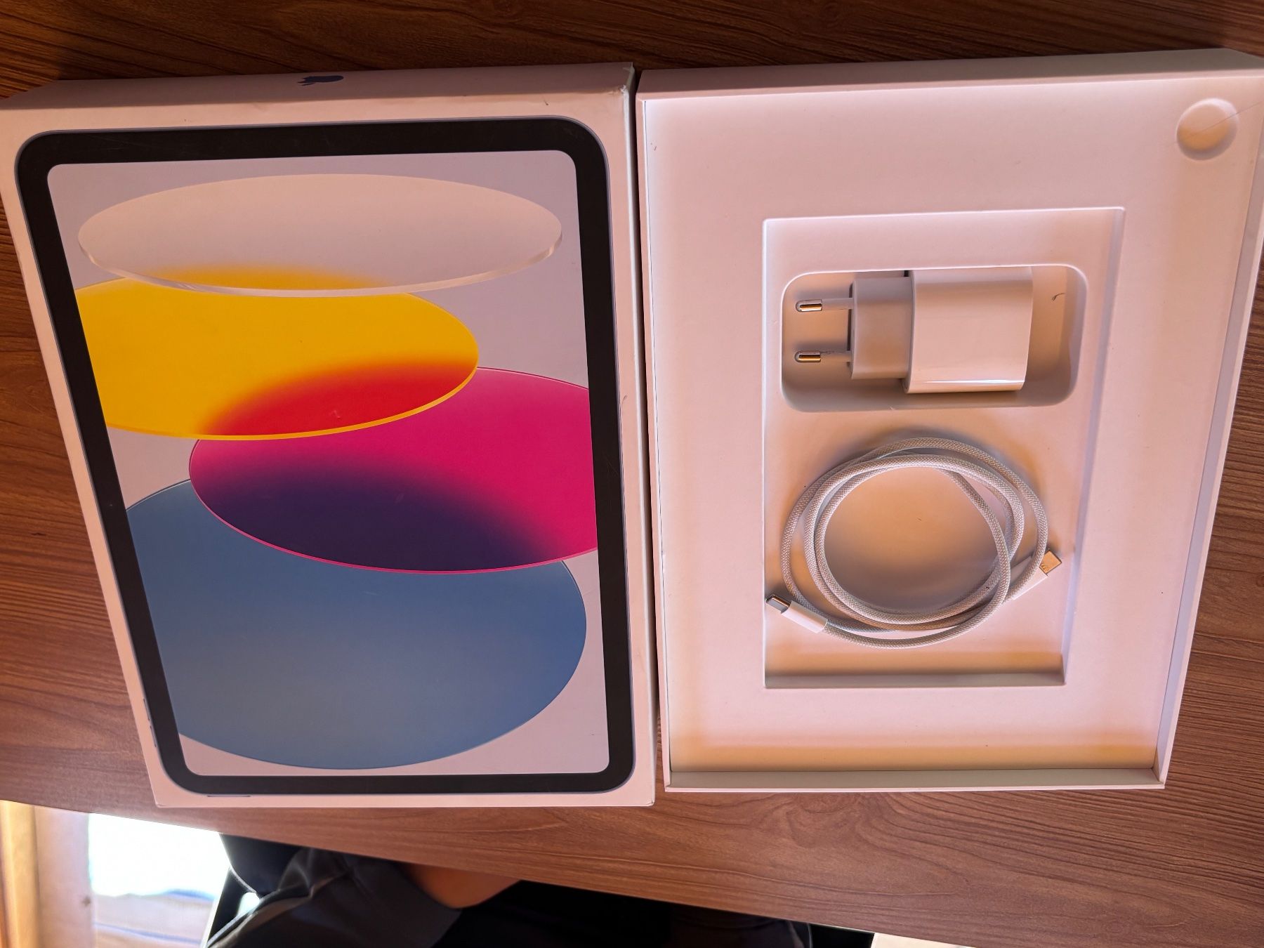 Apple Tablet PC: iPad 10 génération 2024 – Gebraucht aus Vers-l'Eglise von san_cdw9 2