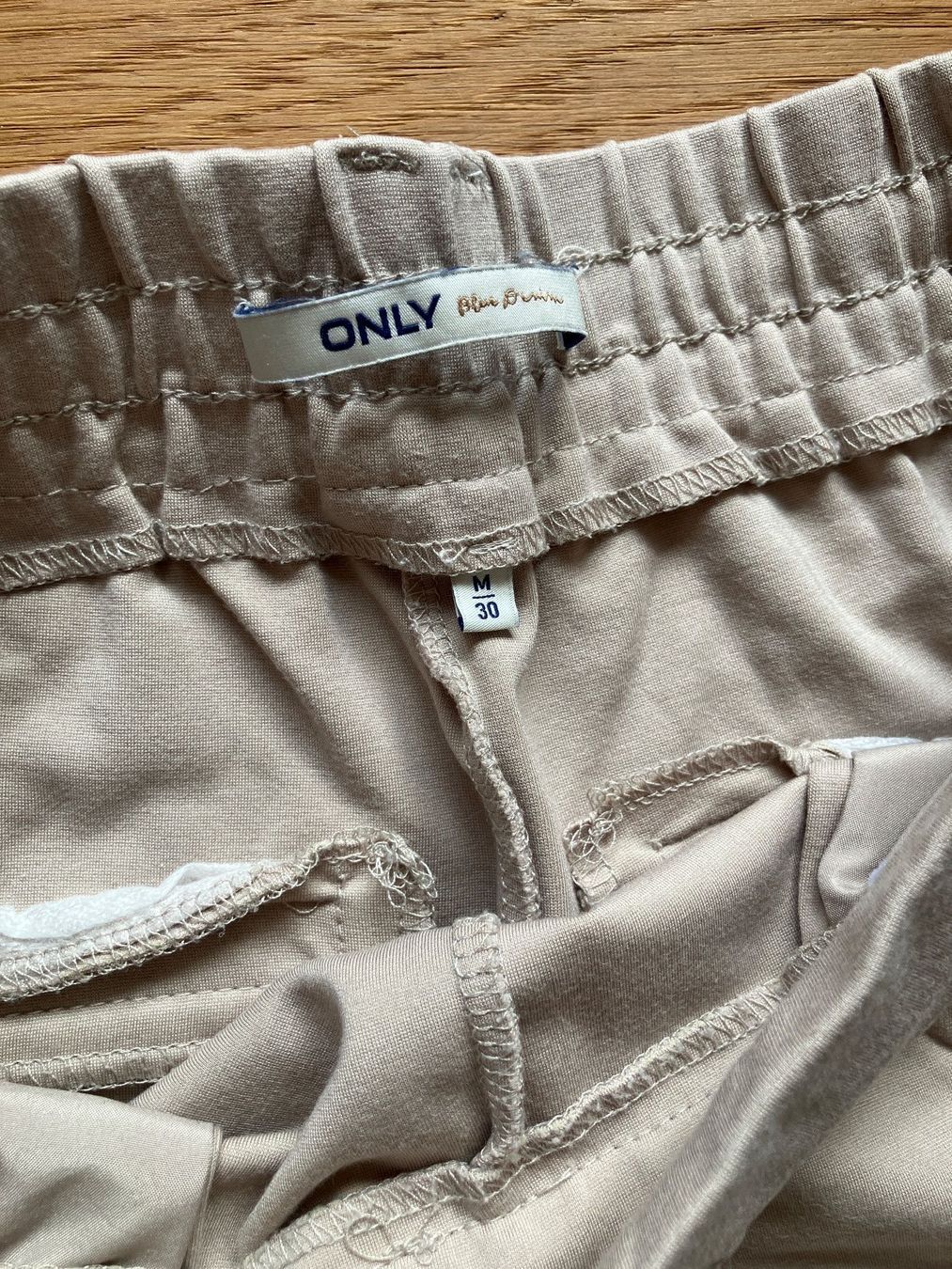 Only Hosen: Damen Hose beige Grösse S – Gebraucht aus Unterägeri von Bettsofa123 3