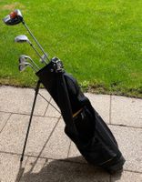 Leichter Golfsack mit Schlägerset