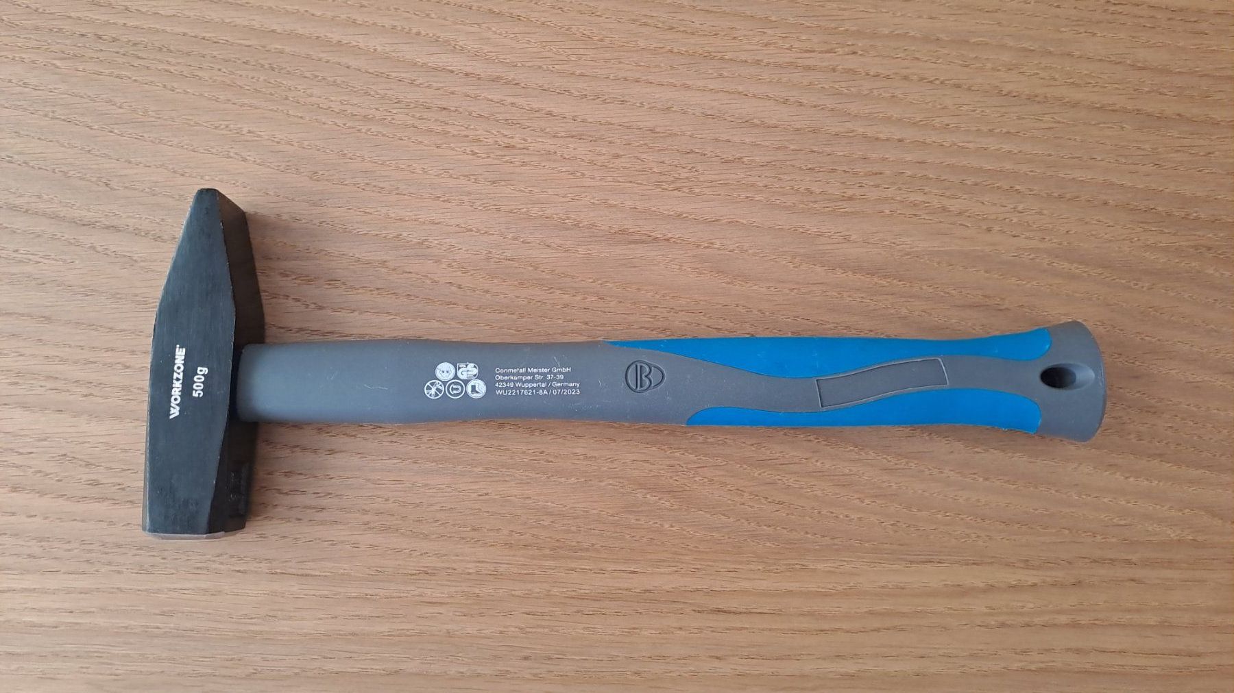 Alle Werkzeuge: Hammer 500g – Gebraucht aus Lenzburg von RocknRoller85