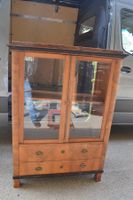 Antiker Vitrinenschrank Biedermeier Nussbaum