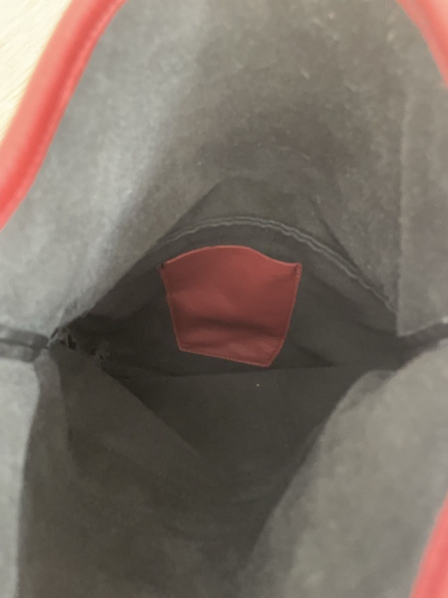 Taschen für Damen: Vintage Schwarze Ledertasche – Gebraucht aus Wetzikon ZH von phare 2