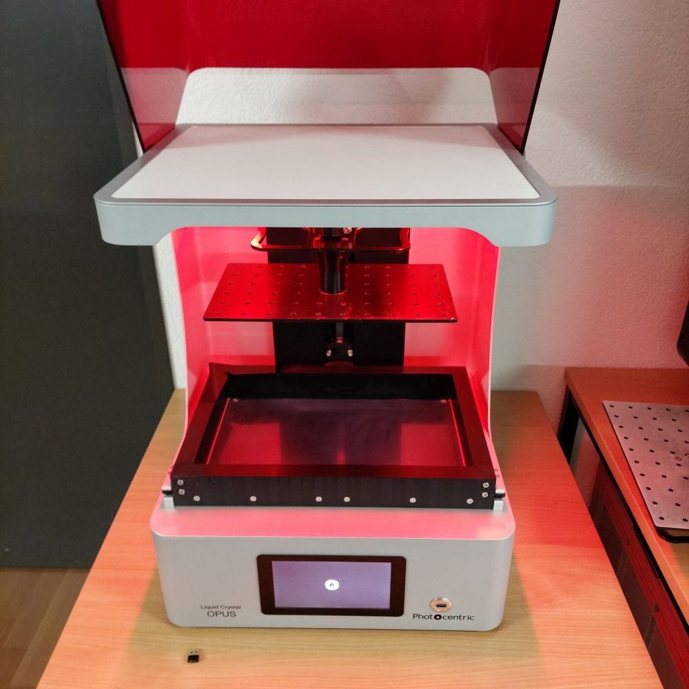 Stampanti 3D: SLA-3D-Drucker Photocentric LC Opus – Usato da Aesch ZH venduto da dim3nsions 1