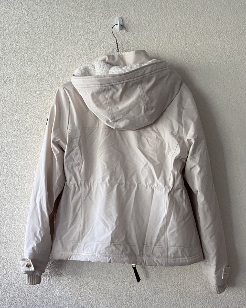 Hollister Giacche: Giacca invernale Hollister – Usato da Gordola venduto da arizi_shop 1