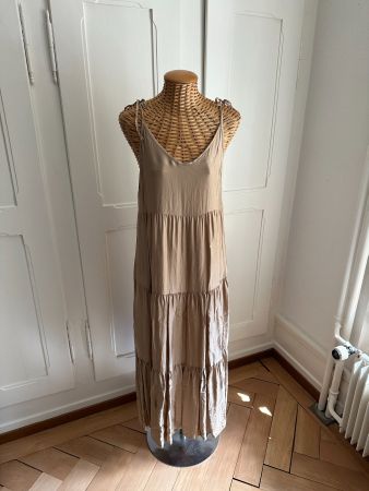 Maxikleid beige luftig
