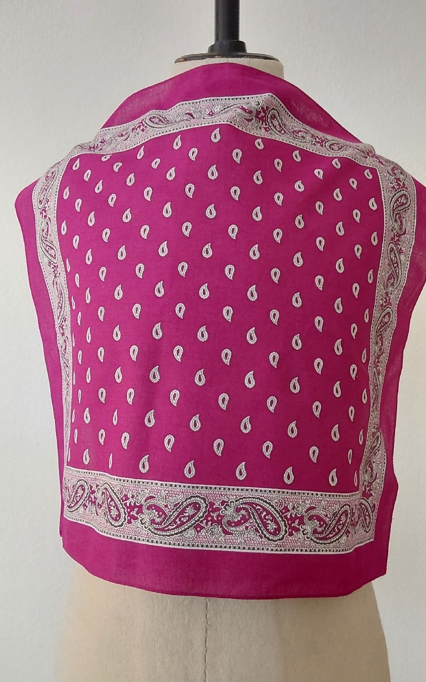 Foulards & écharpes: Tuch Baumwolle quadratisch fuchsia – Neuf (Voir description) à Köniz par scopello12 1