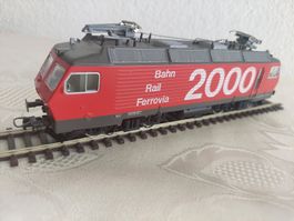 Roco Lokomotive Re 4/4 Bahn 2000 rot H0 GS