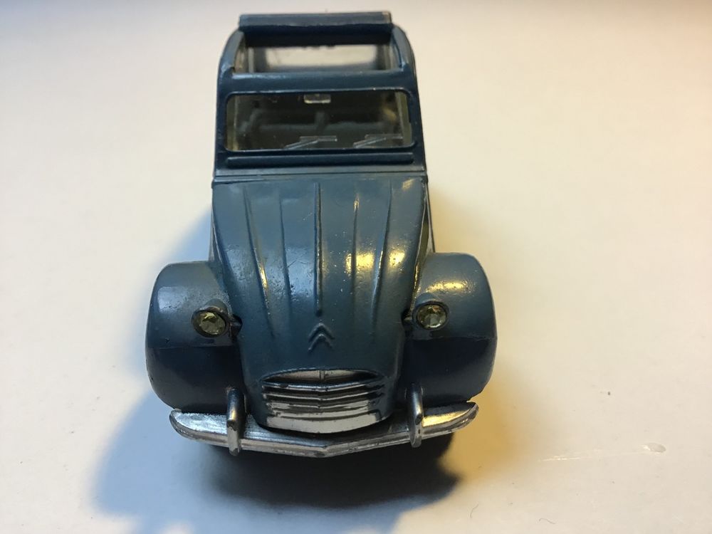 Dinky Toy Citroën 2CV – Meccano France – Échelle 1:43 – 1955