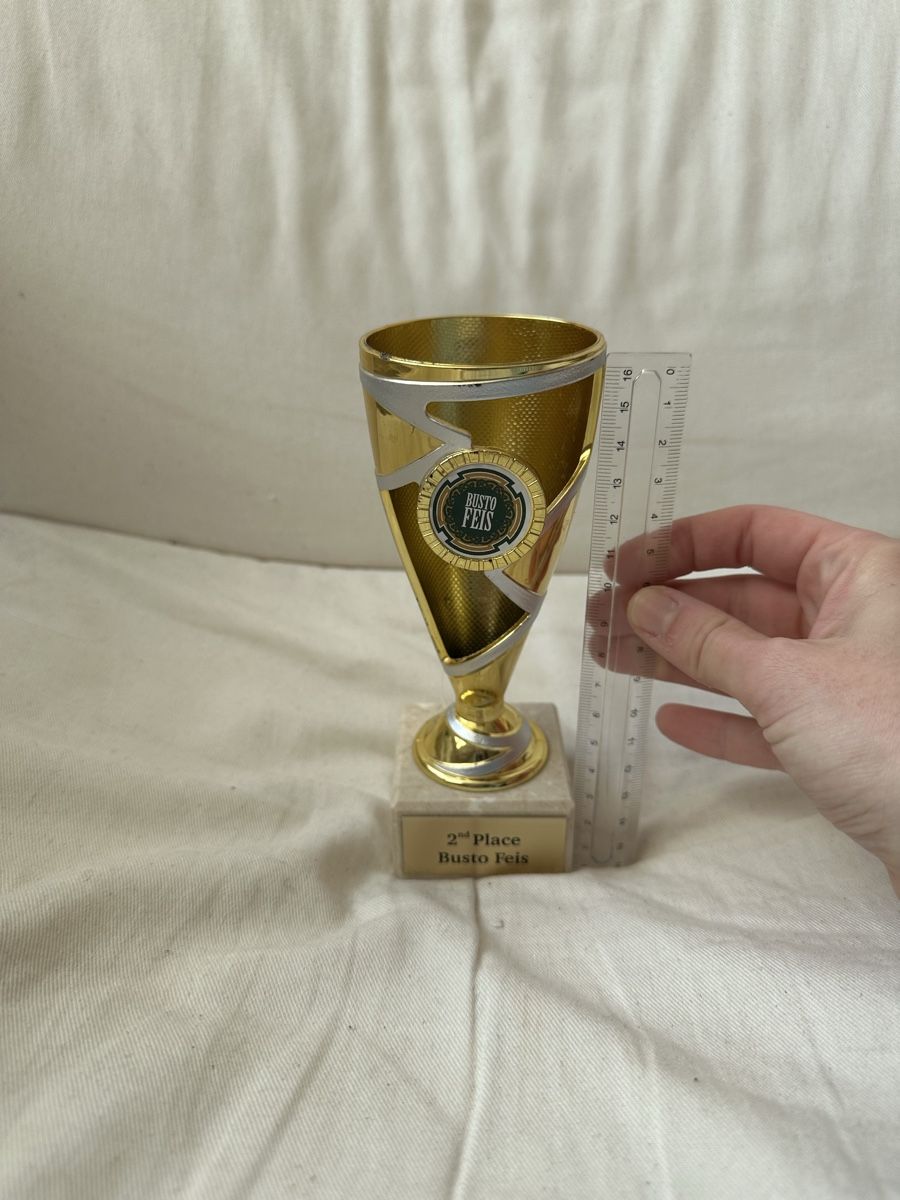 Sonstiges zum Sammeln & Seltenes: Goldener Pokal – Gebraucht aus Basel von ari_f26x 1