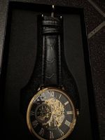Neue mechanische Uhr