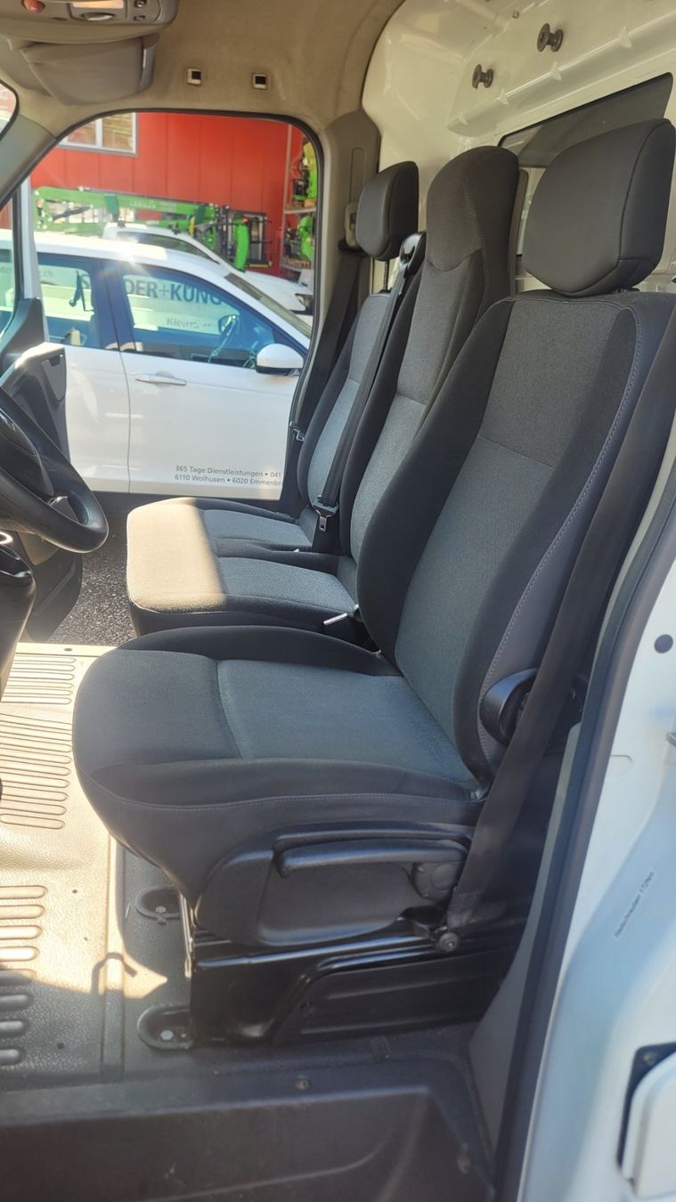 Renault Véhicules utilitaires: Renault Master T33 dCi100  Servicebus – D'occasion à Wolhusen par Amrhyn6110 4