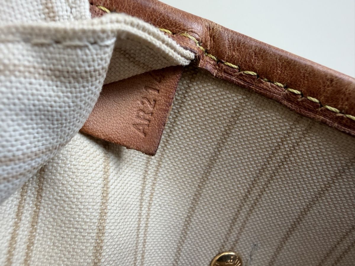 Louis Vuitton Borse da donna: Louis Vuitton Neverfull MM Damier Azur  – Usato da Naters venduto da DesireeR 9