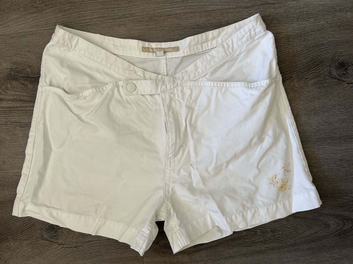 Billabong Pantaloni: Billabong White Surf Shorts - Size 4 36 S – Usato da Unterägeri venduto da Rogucha