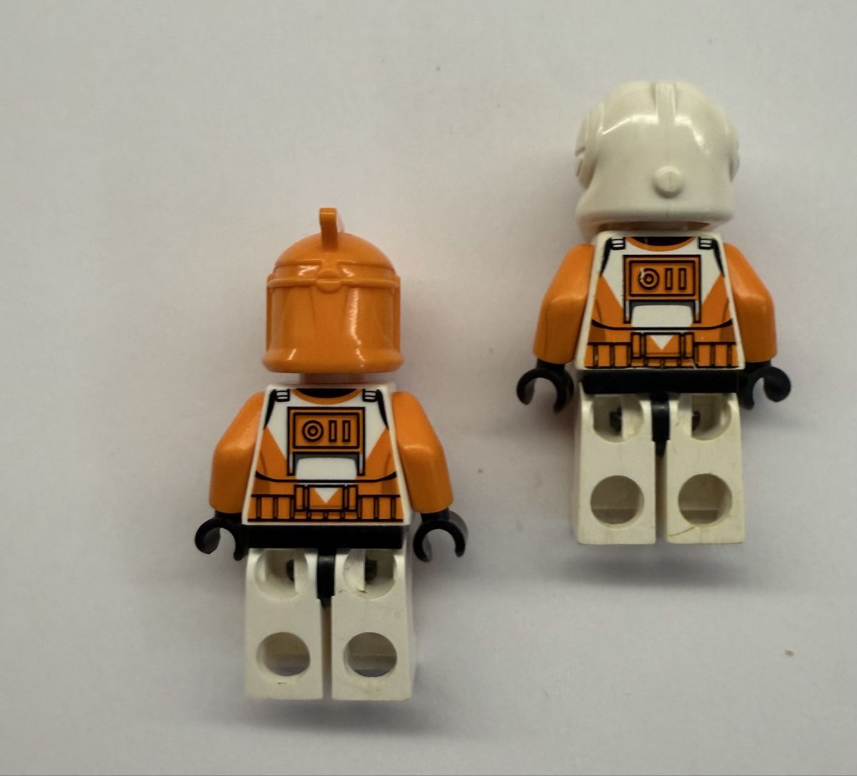 Lego Spielzeuge: 2 Stück LEGO Star Wars Clone Trooper Minifiguren – Gebraucht aus Rheinfelden von zim_2hqc 2
