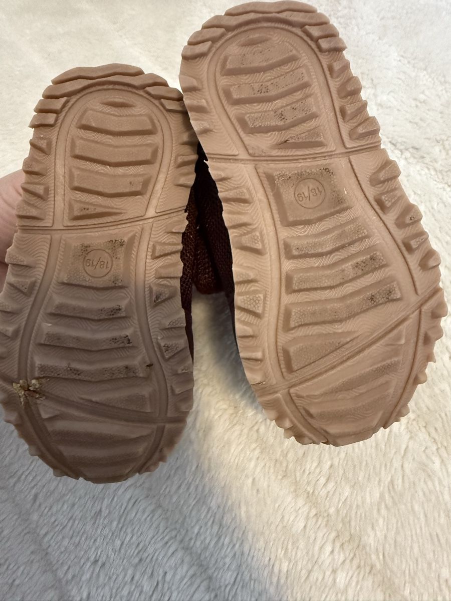 H&M Schuhe für Mädchen: Schöne Schuhe grosse 18-19 – Gebraucht aus Aarburg von Da-Lila 1