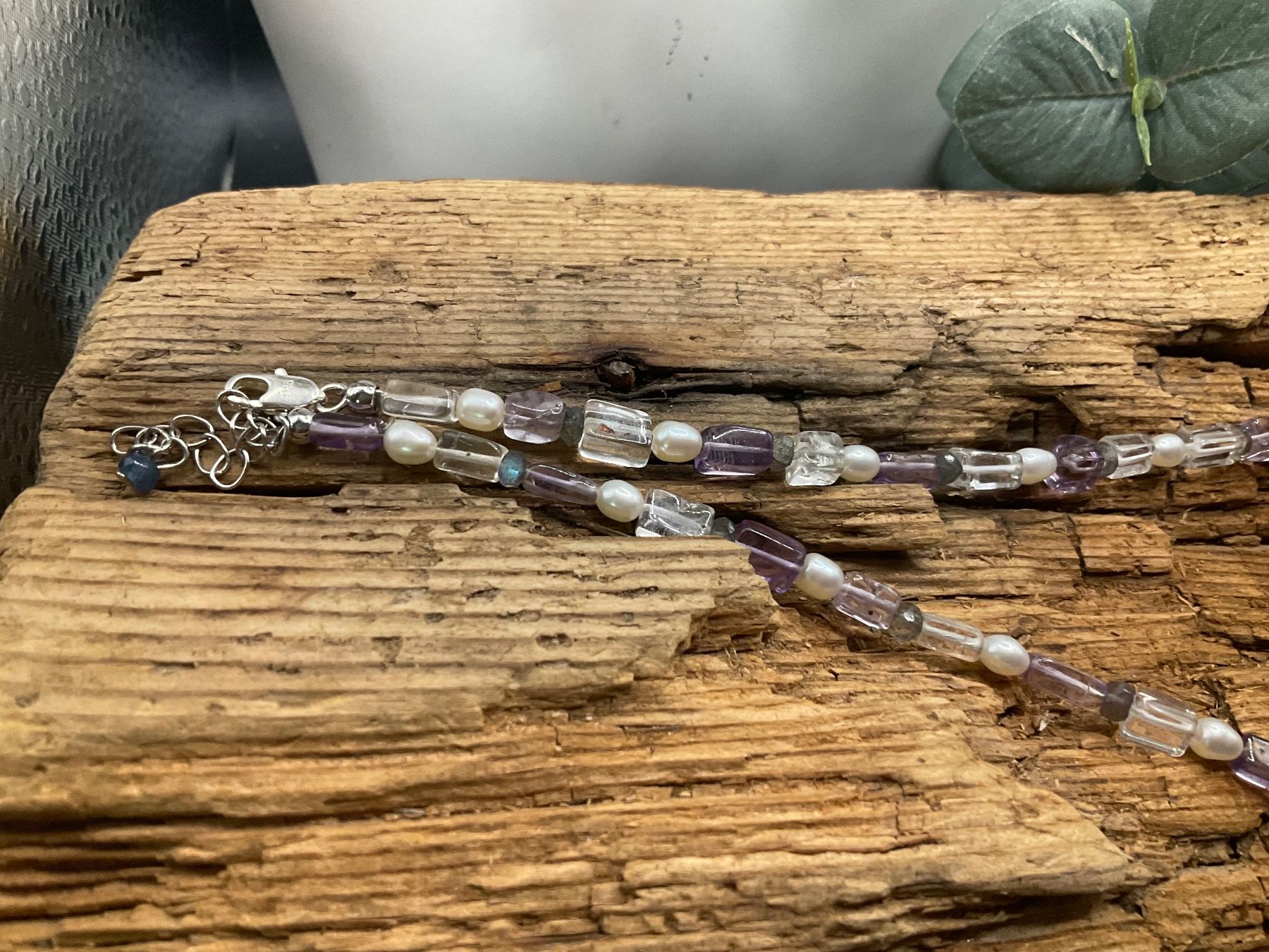 Catenine: Collier Amethyst, Süsswasserperlen, Quarz und Labradorit – Nuovo (secondo la descrizione) da luzern venduto da Alpendorf1 1