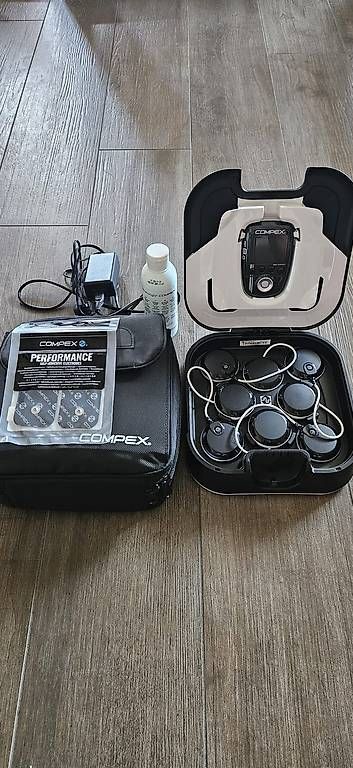 Compex Dispositivi per massaggi: Compex SP 8.0 Wireless - Pack complet - Comme neuf – Nuovo (secondo la descrizione) da Vevey venduto da didjio