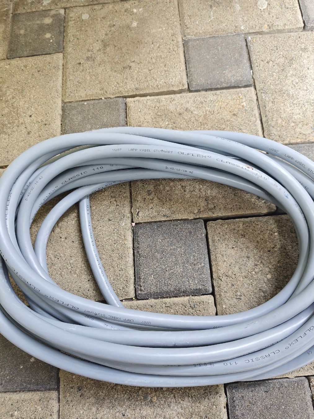 Cavi: Kabel ÖLFLEX CLASSIC 110 18G1.5 10M – Usato da Sarnen venduto da Laut_musik