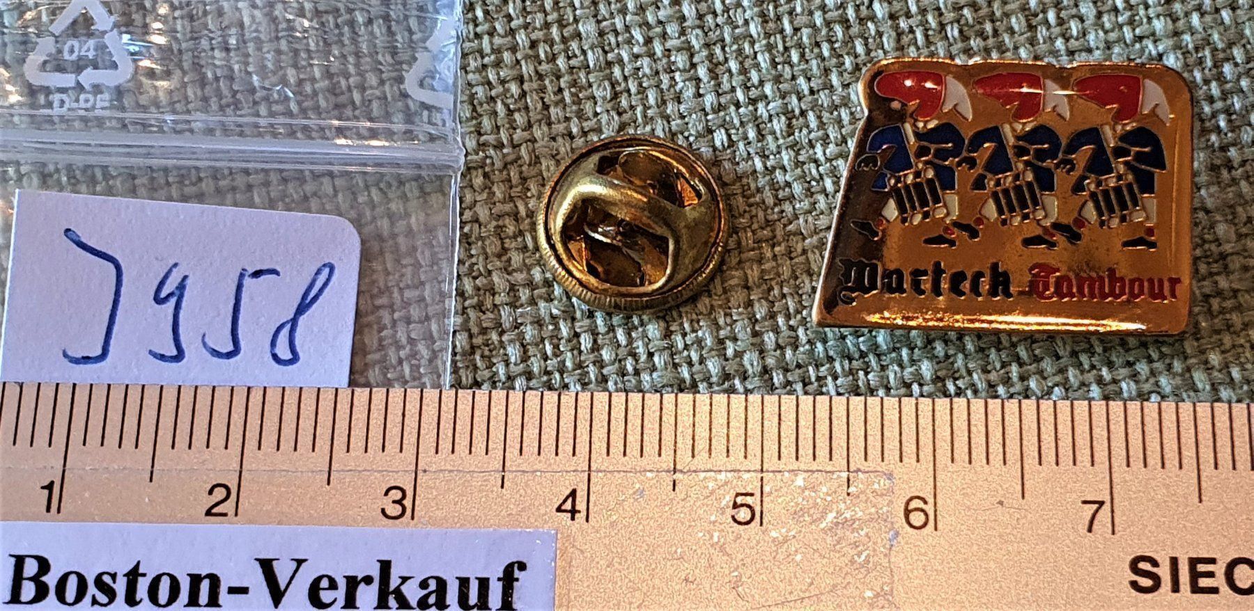 Placchette & Badge: J958 - Pin Bier Warteck Basel Tambour – Usato da Reinach BL venduto da Boston-Verkauf 1