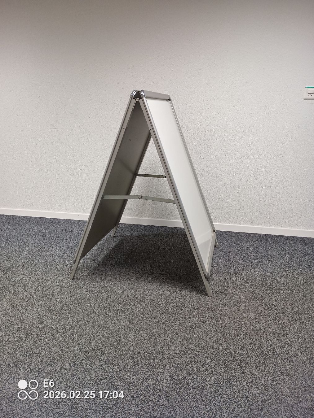 Lavagne: Zusammenklappbares Doppelseitiges White- Board – Usato da Zürich venduto da Mitzi6 1