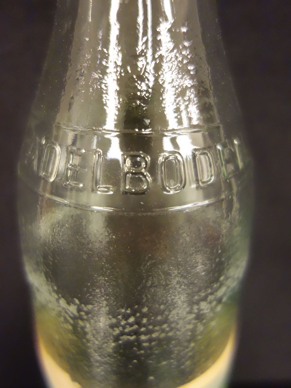 Verres, cruches & bouteilles: alte Flasche ADELBODNER ADEL - COLA 1961 – D'occasion à Kerzers par Flaschenposten 4