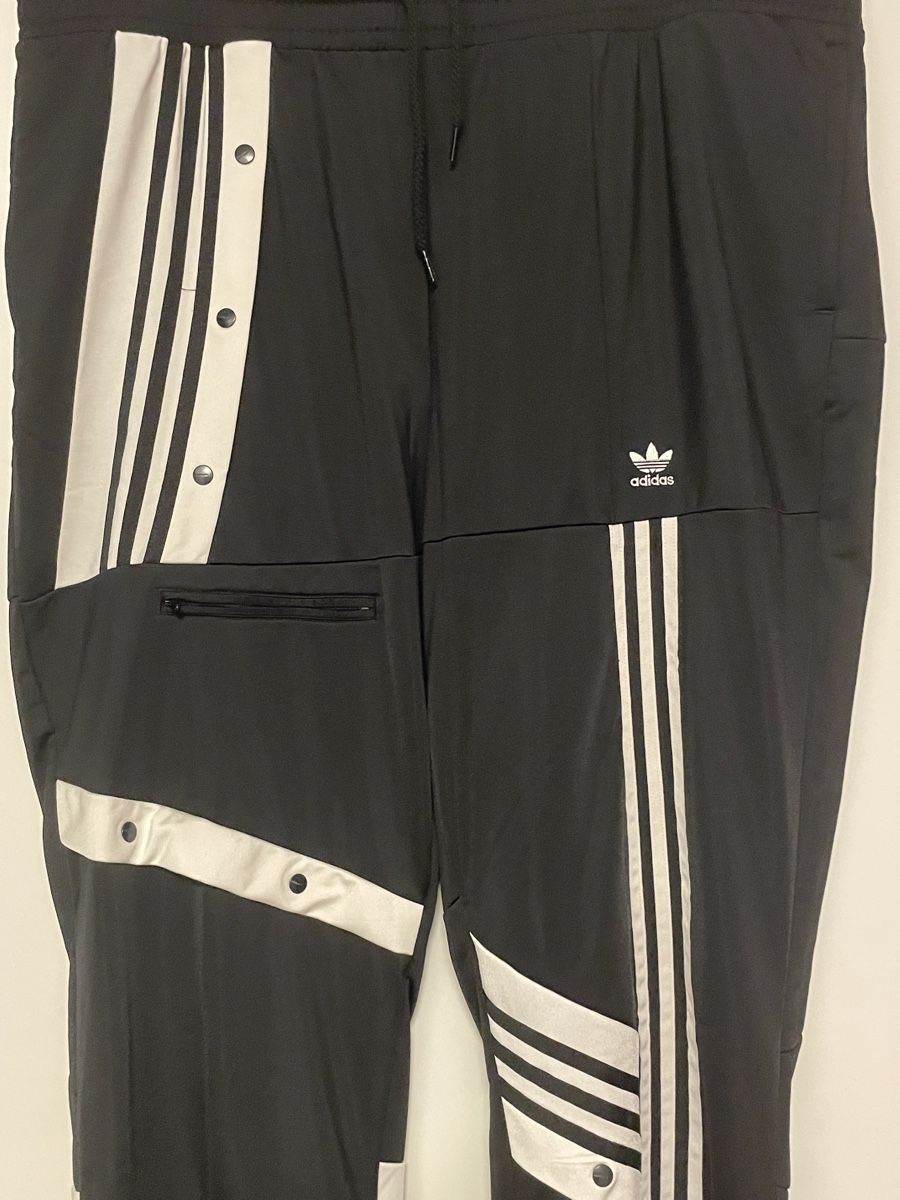 Adidas Pantaloni: Adidas Hose – Nuovo (secondo la descrizione) da Gossau ZH venduto da Lavinia07 1