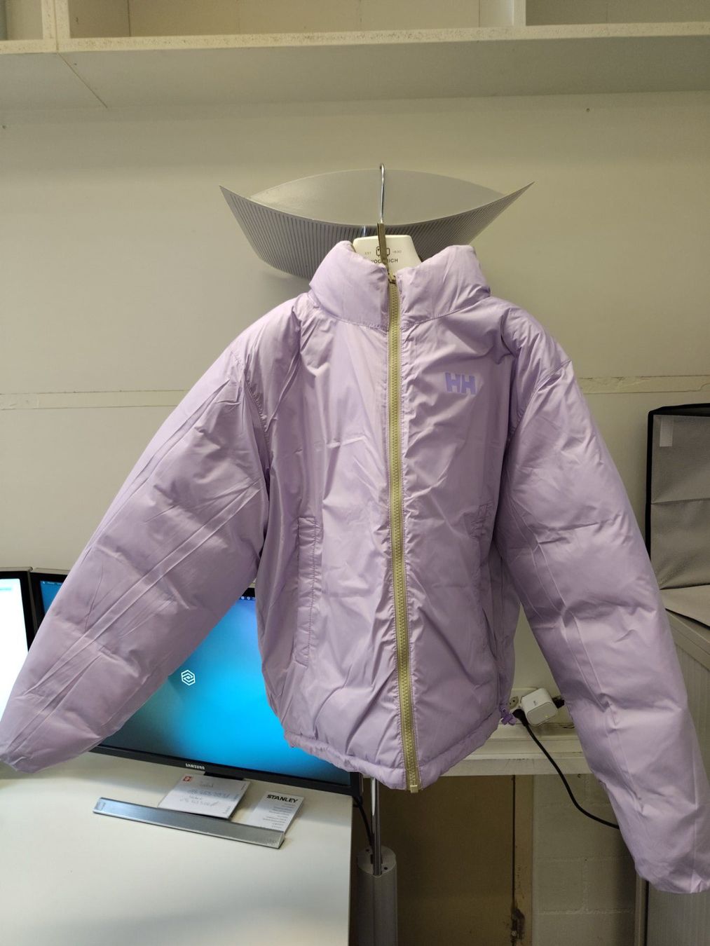 Giacche: Helly Hansen - 23 Reversible Puffer Gr. M – Nuovo e nell'imballaggio originale da Dällikon venduto da Retouren_Resale 2