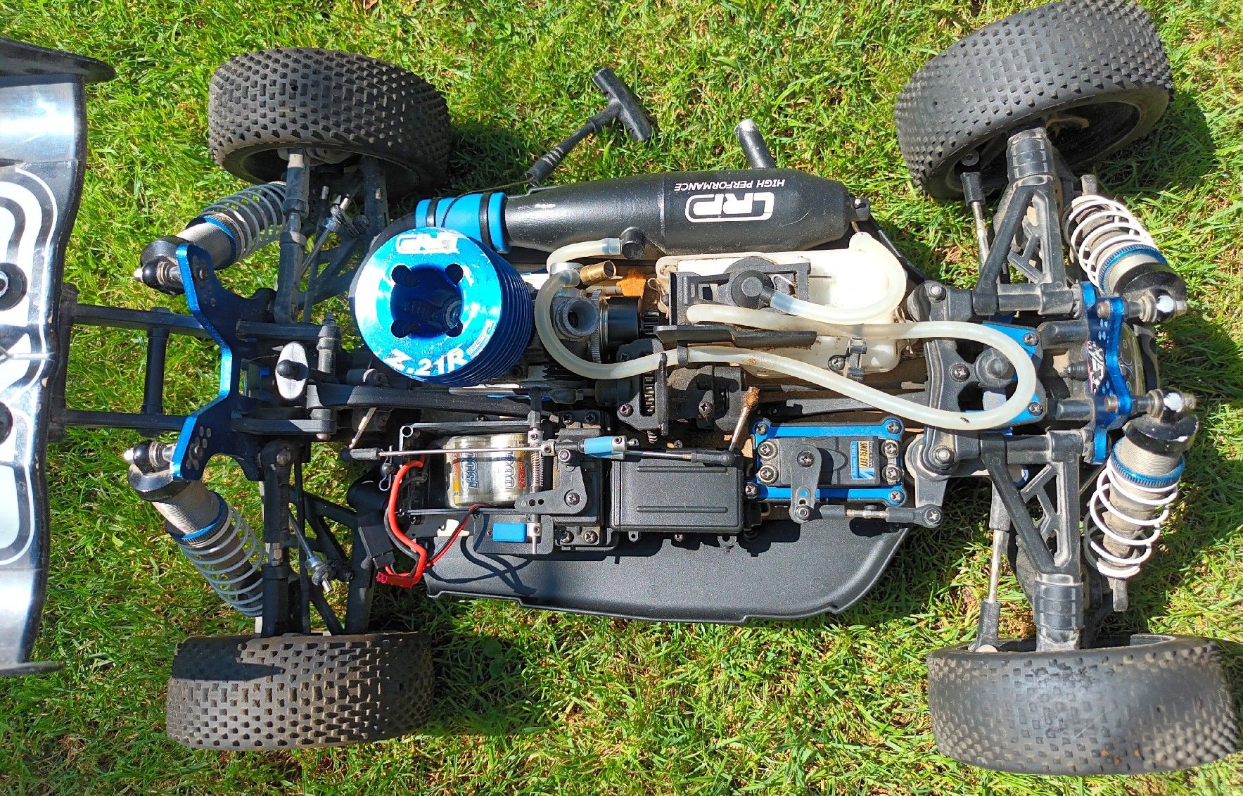 LRP Modellismo RC: LRP S8 BX 2 Nitro Buggy 1:8 – Difettoso da Seewis-Schmitten venduto da DrGroescht 3