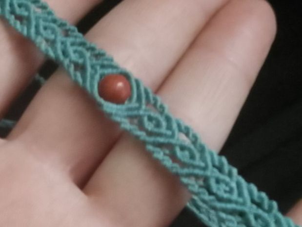 Bracciali & Braccialetti: handgemachtes Makramee Armband mit rotem Jaspis – Nuovo (secondo la descrizione) da Pfäffikon ZH venduto da Emporos_42 1