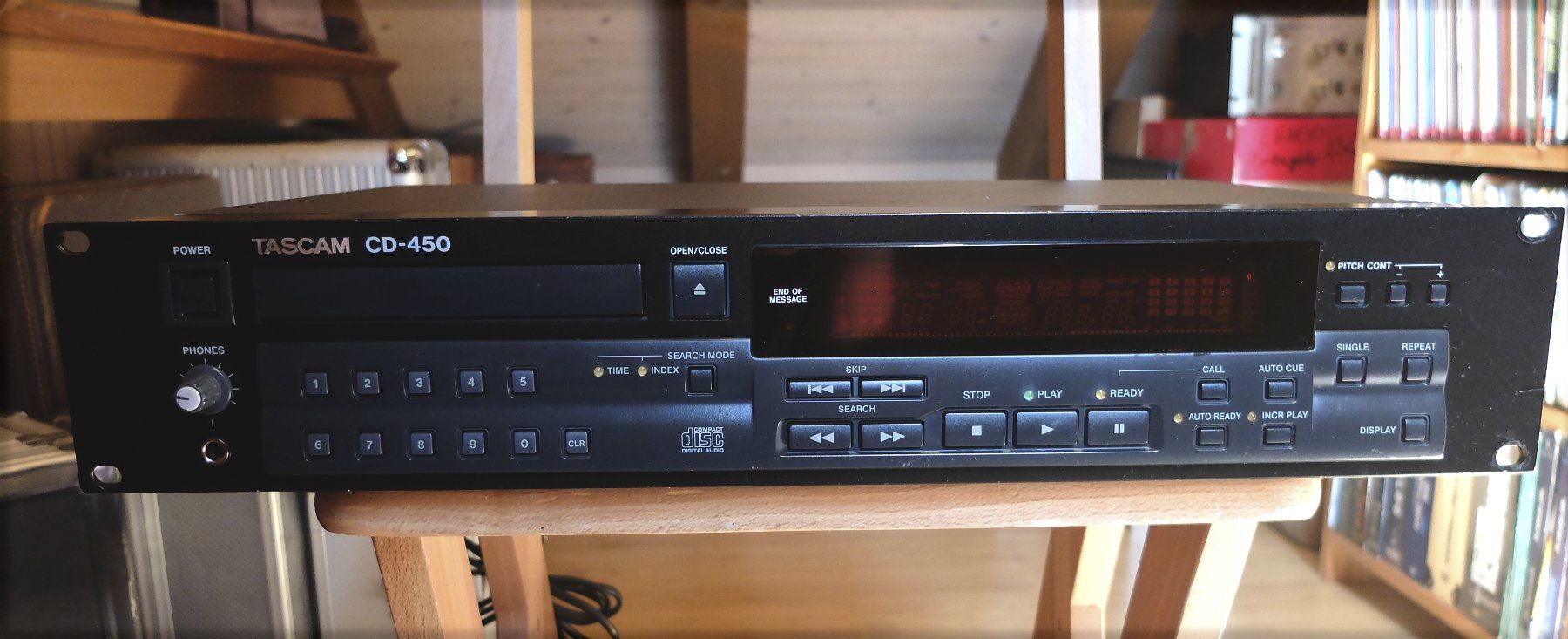 Tascam Lettore multimediale & Streamer: TASCAM CD 450 Professioneller CD Spieler – Usato da Greppen venduto da Fuerstigor