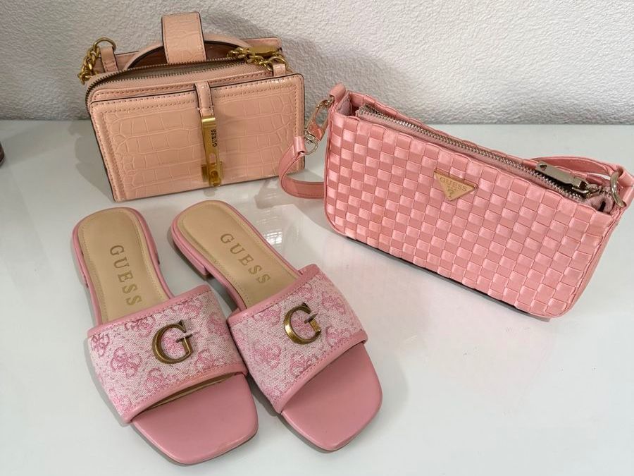 Guess Taschen für Damen: 3 Guess Artikel – Neu (gemäss Beschreibung) aus Dietikon von eli_cy5t