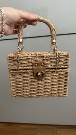 Sommer Tasche aus Stroh.