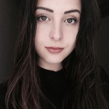 Profile image of Lauram.
