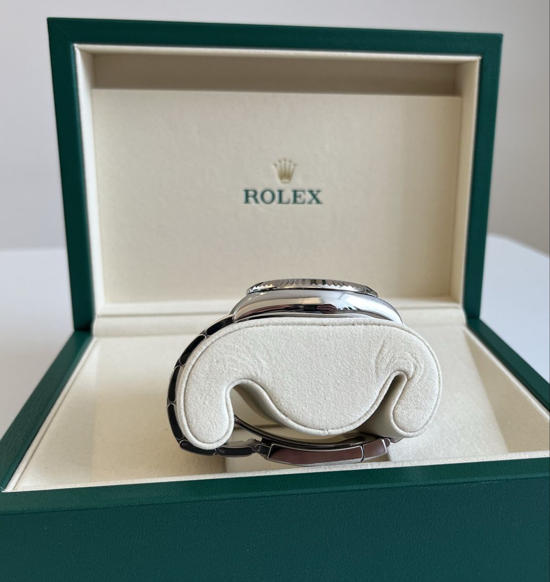 Rolex Uhren: Ungetragene Rolex Sky-Dweller 326934 – Neu und originalverpackt aus Basel von Ch2005 4