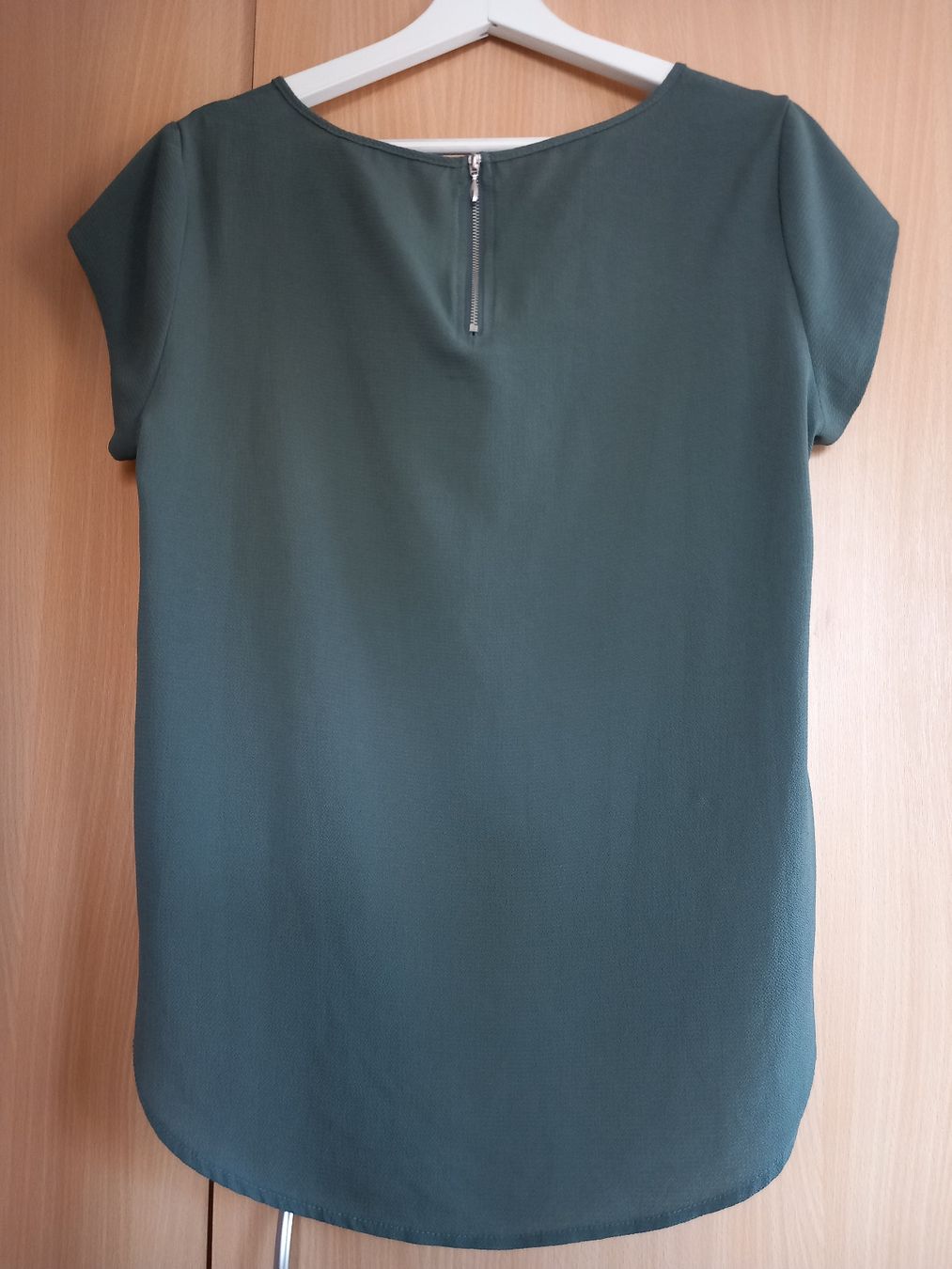 Only T-shirt: Haut vert ONLY Taille 36 – Usato da Faoug venduto da per_kp6r 1