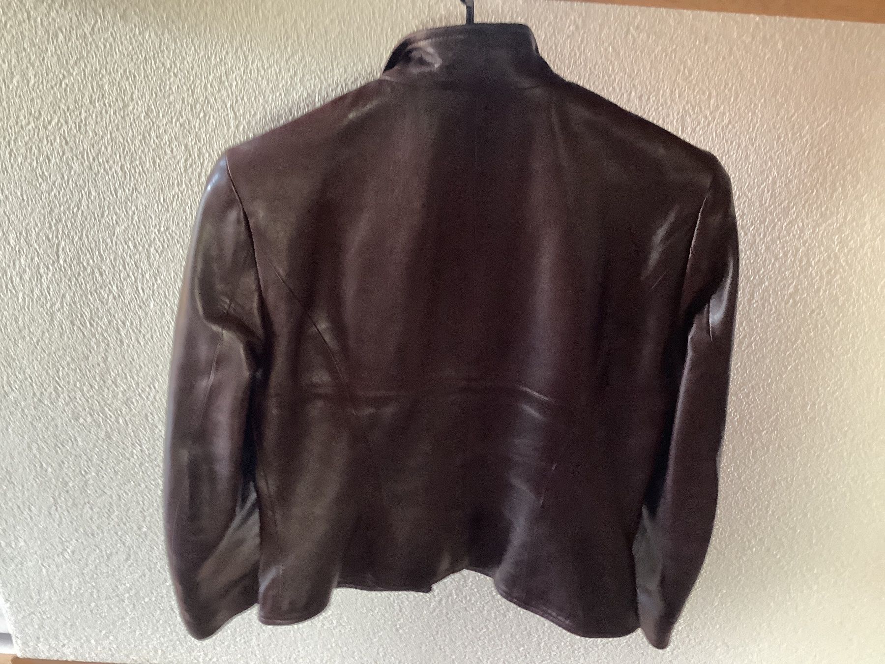 Giacche: Veste en cuir – Usato da La Rippe venduto da Leg_pupasch 3