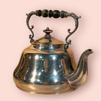 Vintage Silver Plated Teapot, Elegant Design, Perfect Gift