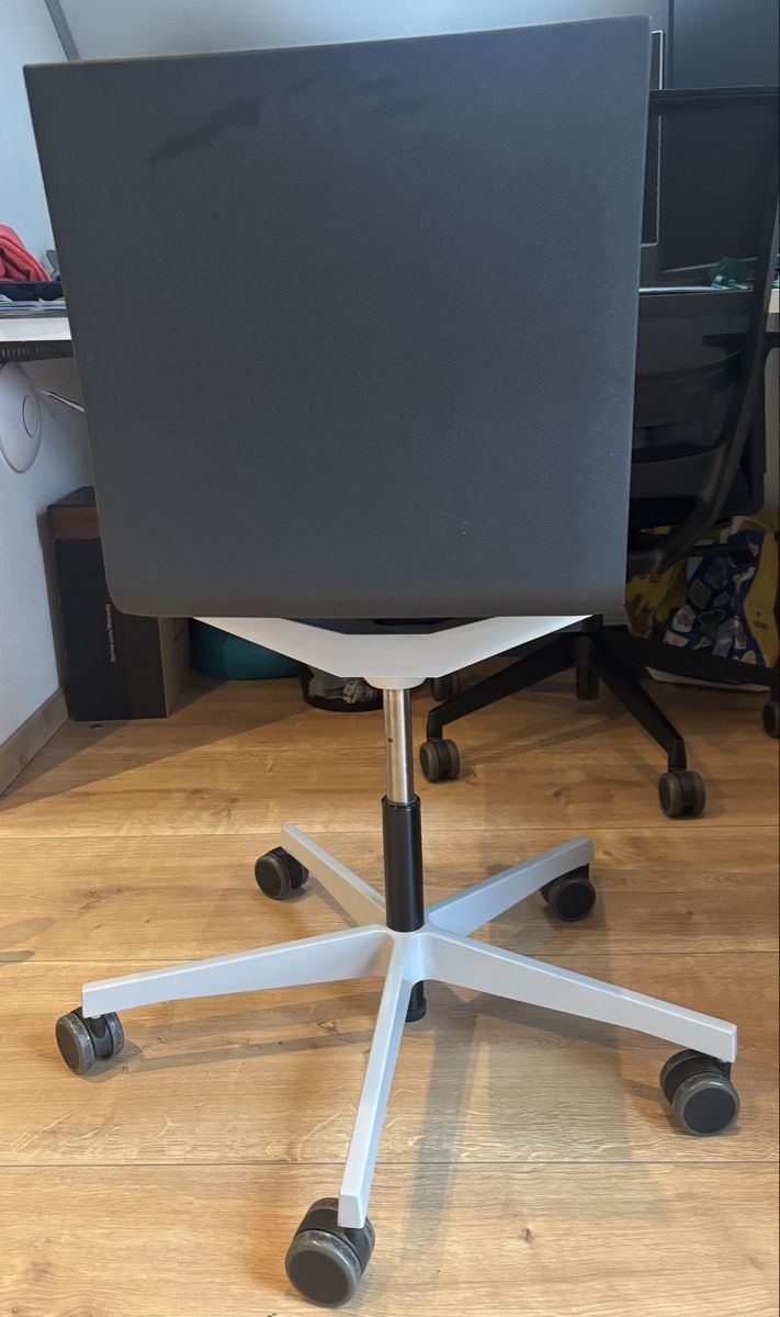 Vitra Chaises: Bürostuhl Vitra – D'occasion à Effretikon par fabee 1