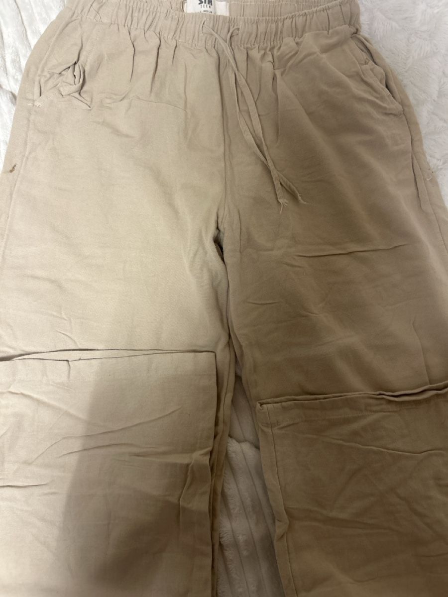 Stradivarius Pantaloni: Leinerhose S Stradivarius – Nuovo (secondo la descrizione) da Niederbipp venduto da erz_m875