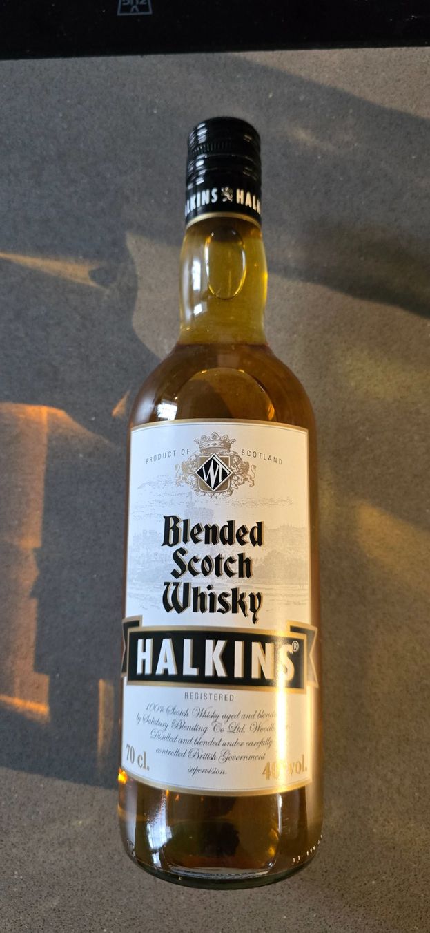 Spirituosen: Halkins Blended Scotch Whisky 70cl – Neu und originalverpackt aus Mettlen von bri_9wmx