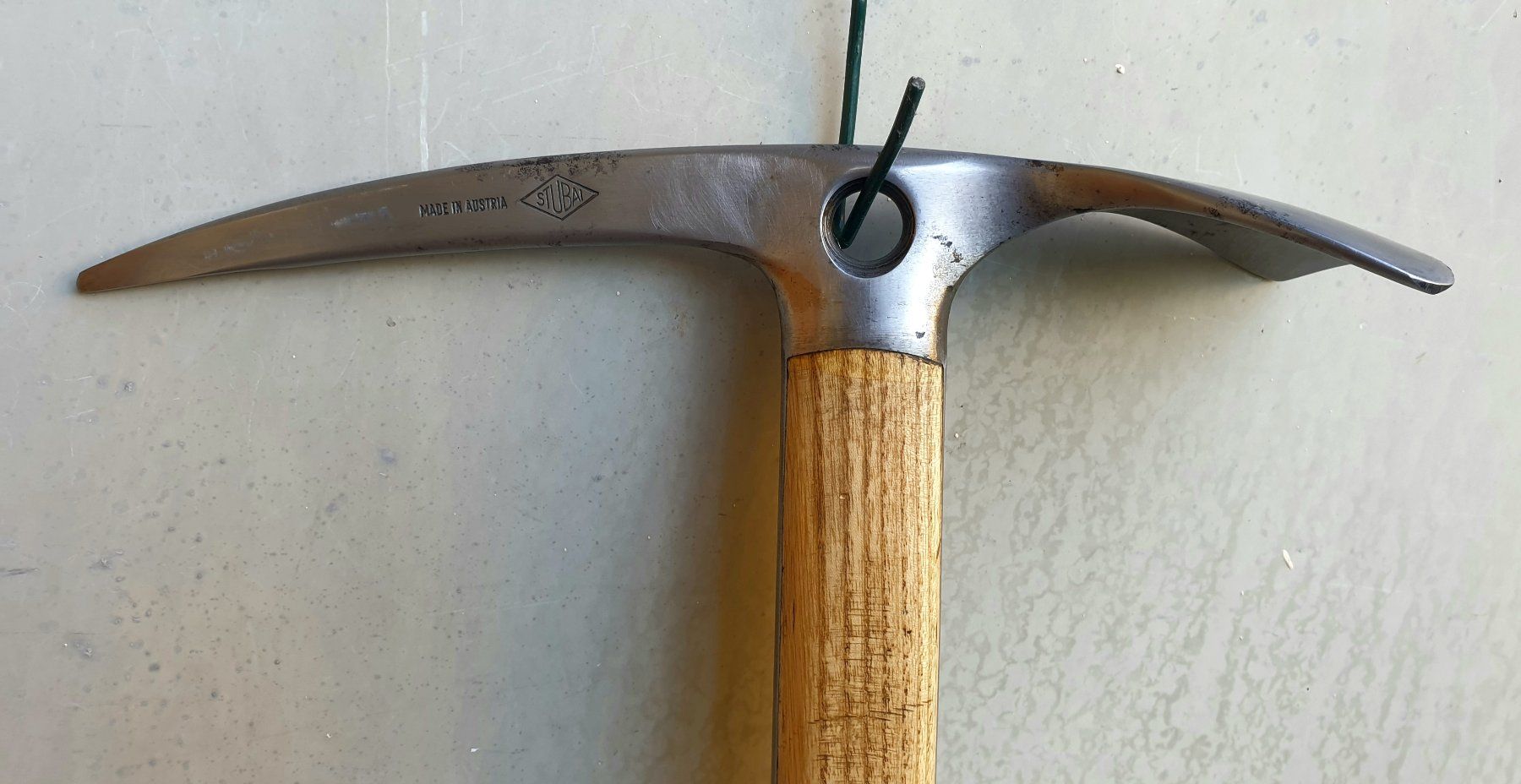 Mammut Attrezzatura da arrampicata: Eispickel Piolet Ice Axe Mammut Stubai Austria – Usato da Tüscherz-Alfermée venduto da Newpad 2
