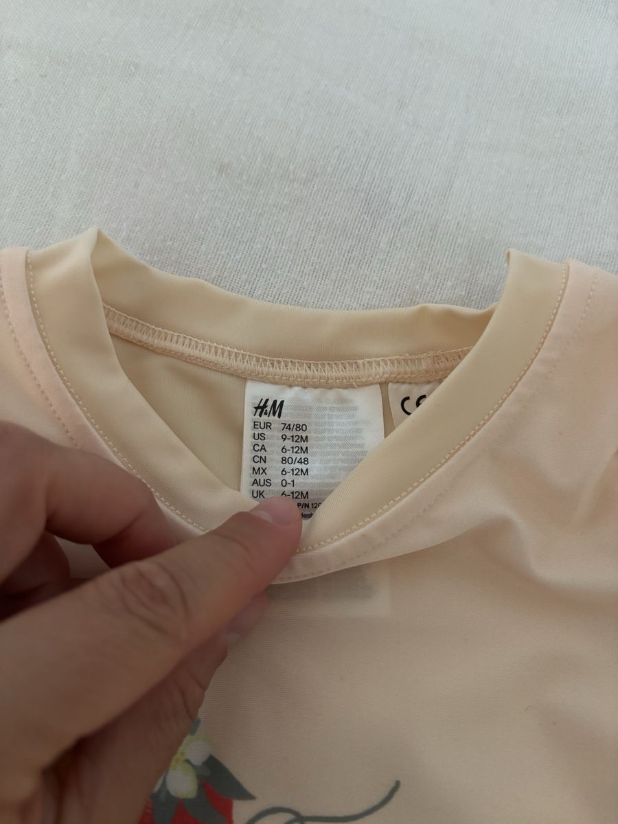 Badehosen & -kleider: NEU UV-Shirt, Gr. 74/80 – Neu (gemäss Beschreibung) aus Hagenbuch ZH von LisaChristine 1