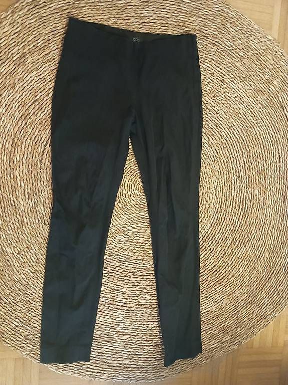 Cos Pantaloni: Leggins-Hose von Cos gratis Versand – Usato da Zürich venduto da Melianea