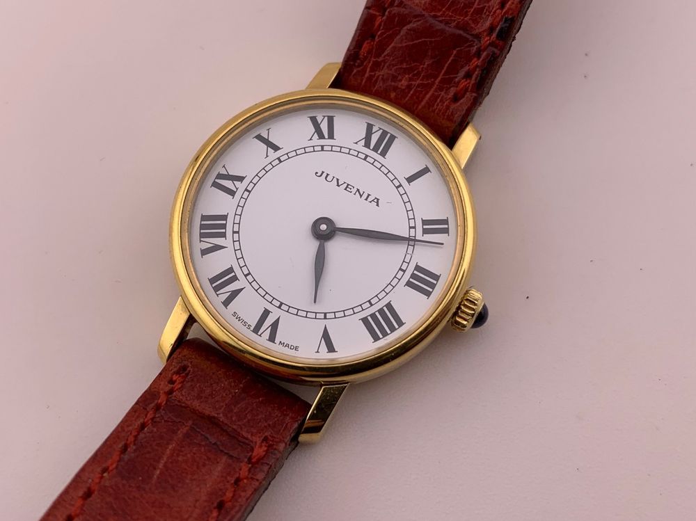Vintage JUVENIA Damenuhr Handaufzug (Gebraucht) in Biel/Bienne für