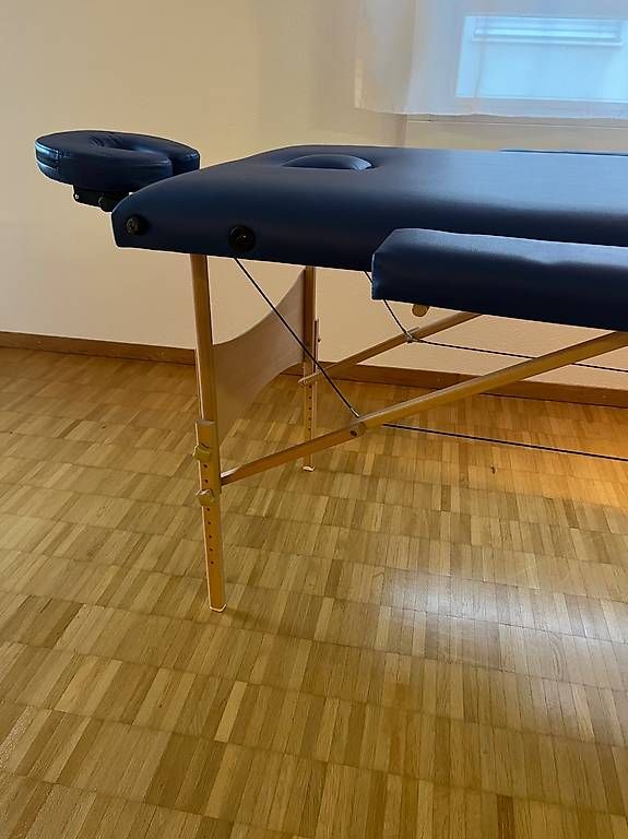 Liegen & Liegestühle: Massageliege – Gebraucht aus Münchenbuchsee von mic_5kx9 4