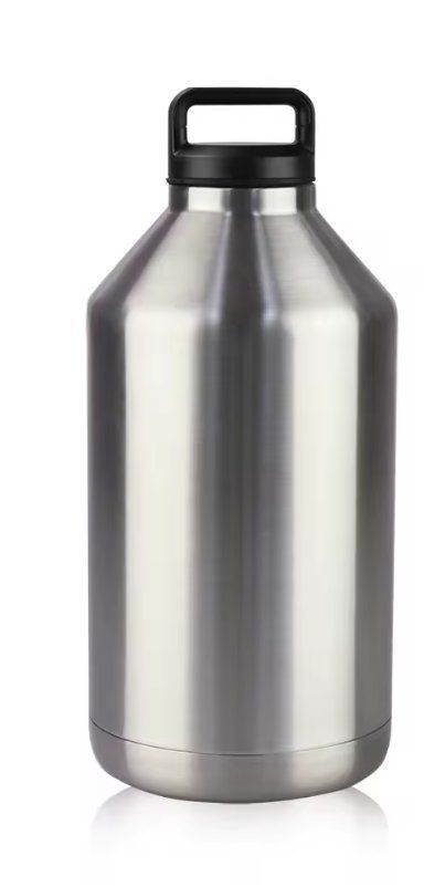 Borracce & Thermos: Gourde en inox de 2L isolé – Nuovo e nell'imballaggio originale da Romont FR venduto da Garcimat